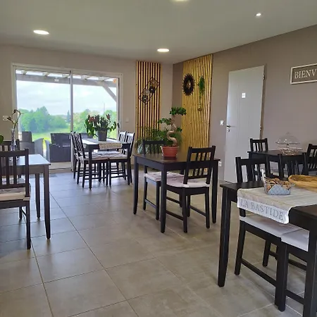 Konukevi La Sarlamandre, Et Table D'hotes 3*