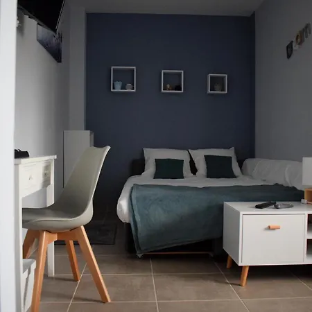 Konukevi La Sarlamandre, Et Table D'hotes Marcillac-Saint-Quentin