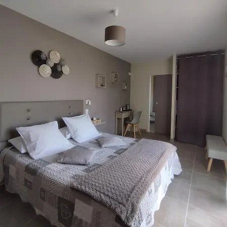 La Sarlamandre, Et Table D'hotes Konukevi