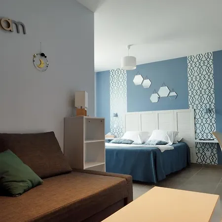 招待所 La Sarlamandre, Et Table D'hotes 3*