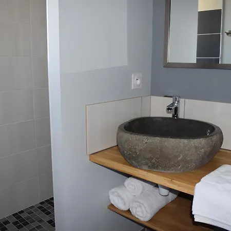 La Sarlamandre, Et Table D'hotes 招待所 3*