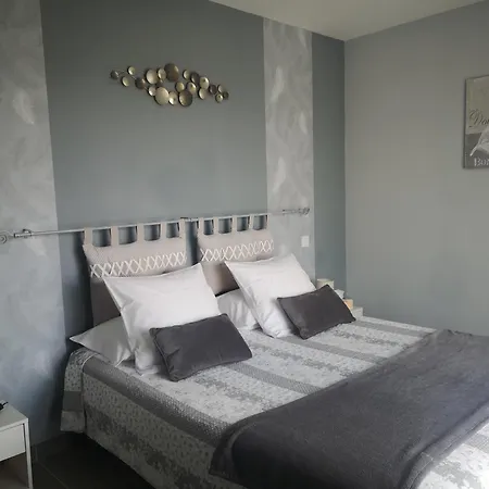 La Sarlamandre, Et Table D'hotes