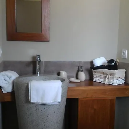 Konukevi La Sarlamandre, Et Table D'hotes