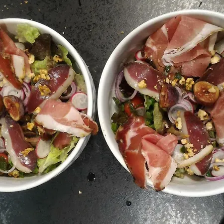 La Sarlamandre, Et Table D'hotes