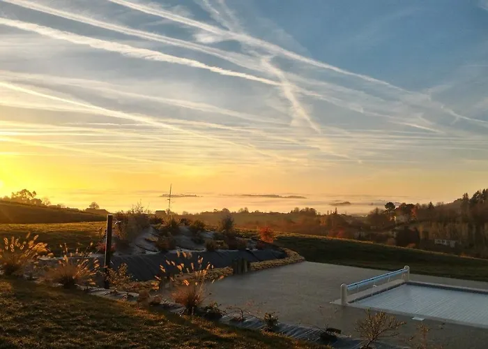 La Sarlamandre, Et Table D'hotes Marcillac-Saint-Quentin